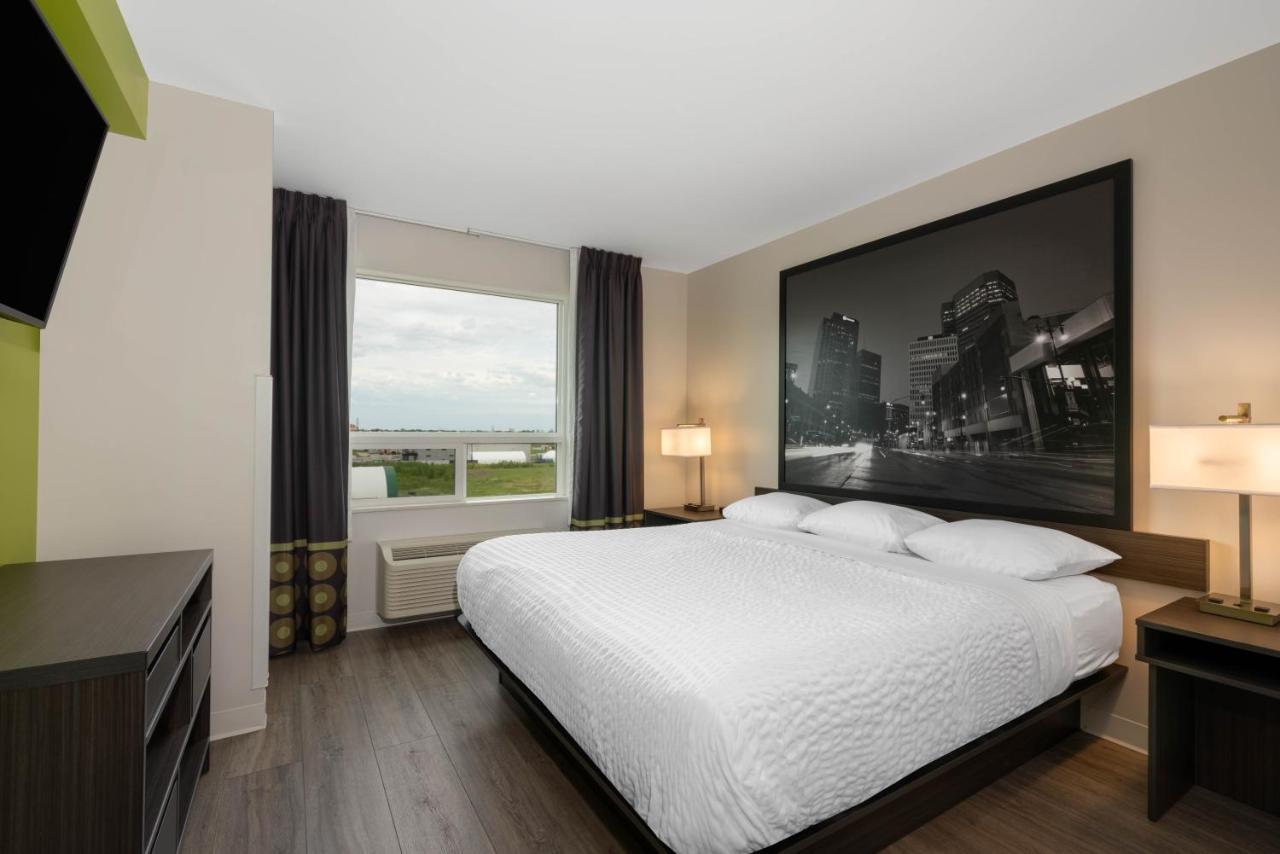 Hotel Super 8 By Wyndham East Mb