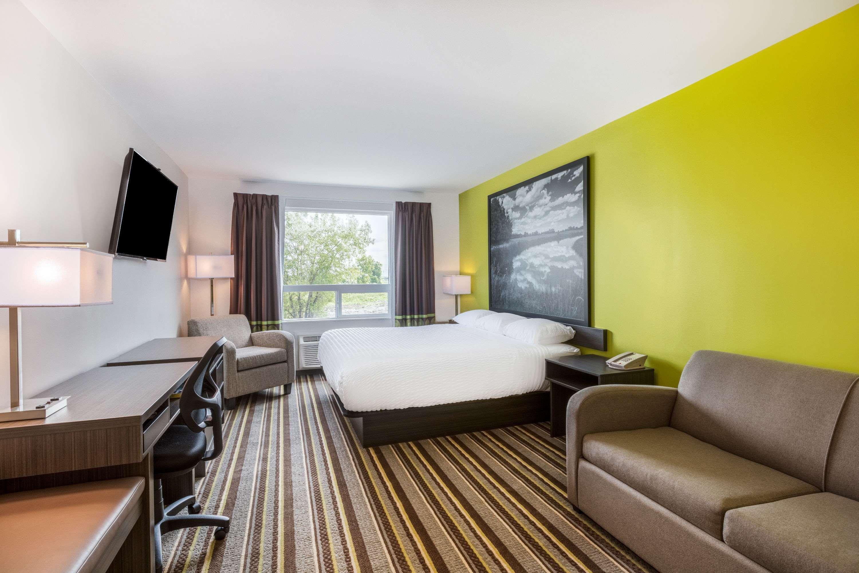 Super 8 By Wyndham East Mb Hotel Winnipeg