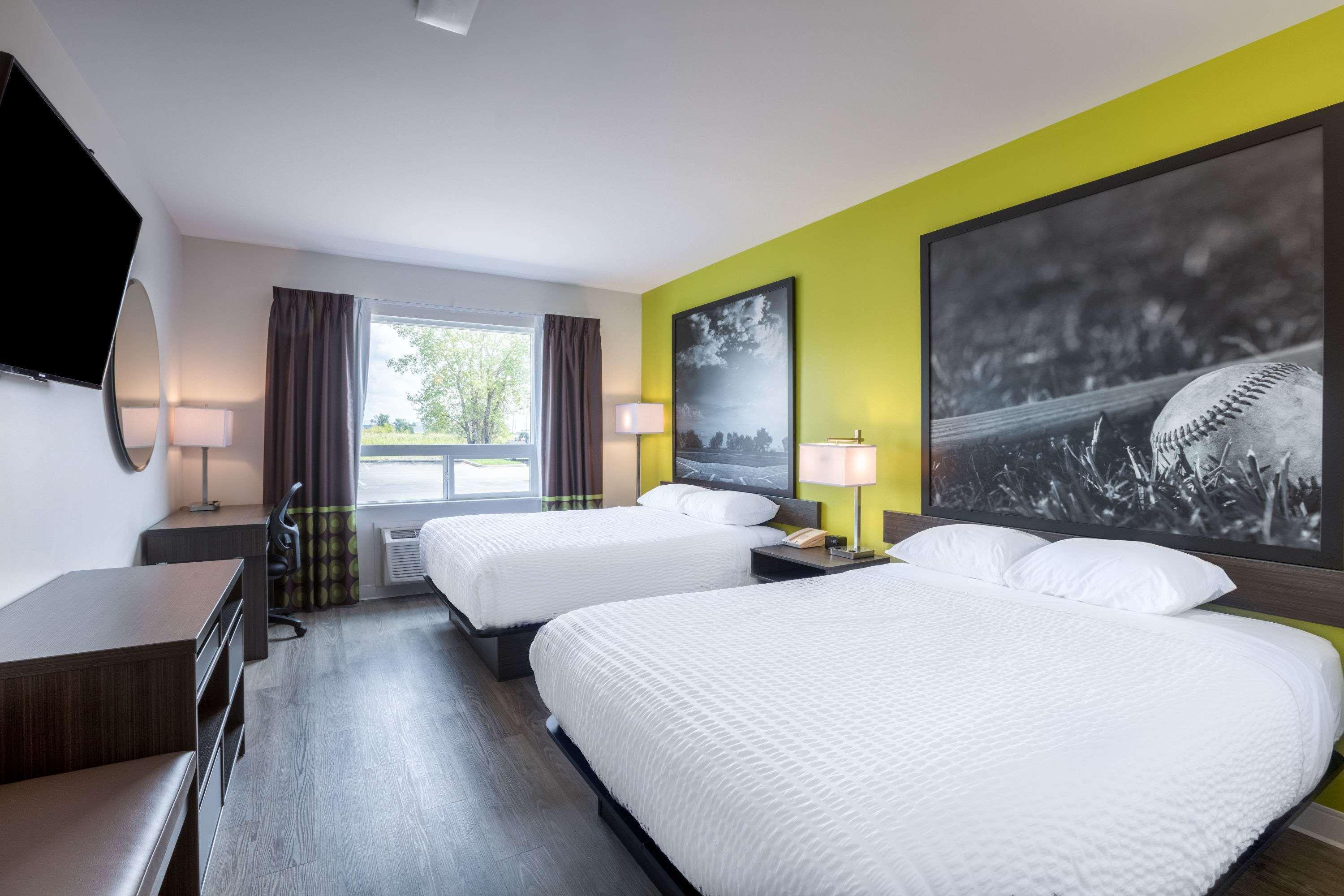 Hotel Super 8 By Wyndham East Mb Winnipeg